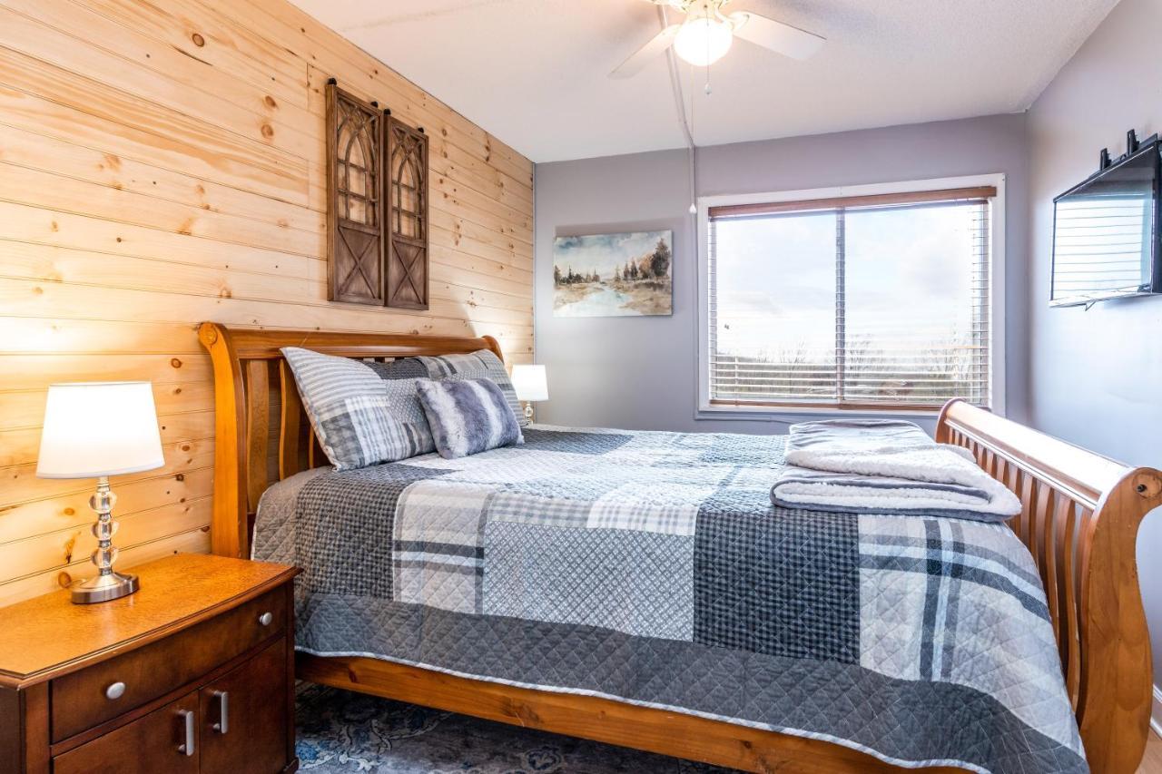Sky High Views!!-Peak Mountaintop-Outdoor Pool-Close To Downtown-Private Balcony-Wifi-Cable Gatlinburg Extérieur photo