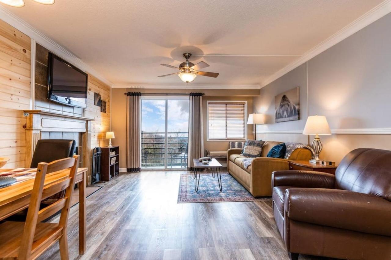 Sky High Views!!-Peak Mountaintop-Outdoor Pool-Close To Downtown-Private Balcony-Wifi-Cable Gatlinburg Extérieur photo