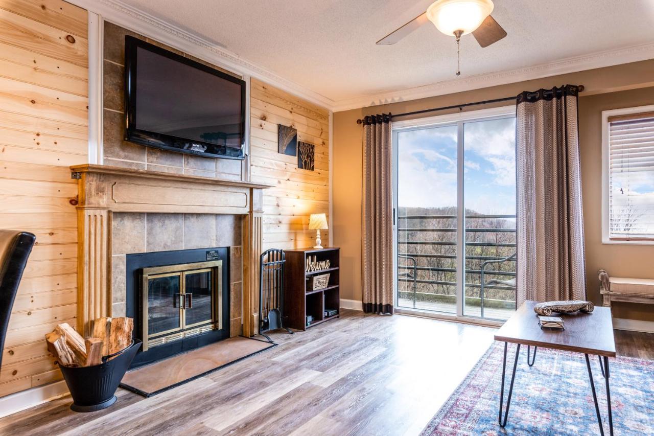Sky High Views!!-Peak Mountaintop-Outdoor Pool-Close To Downtown-Private Balcony-Wifi-Cable Gatlinburg Extérieur photo