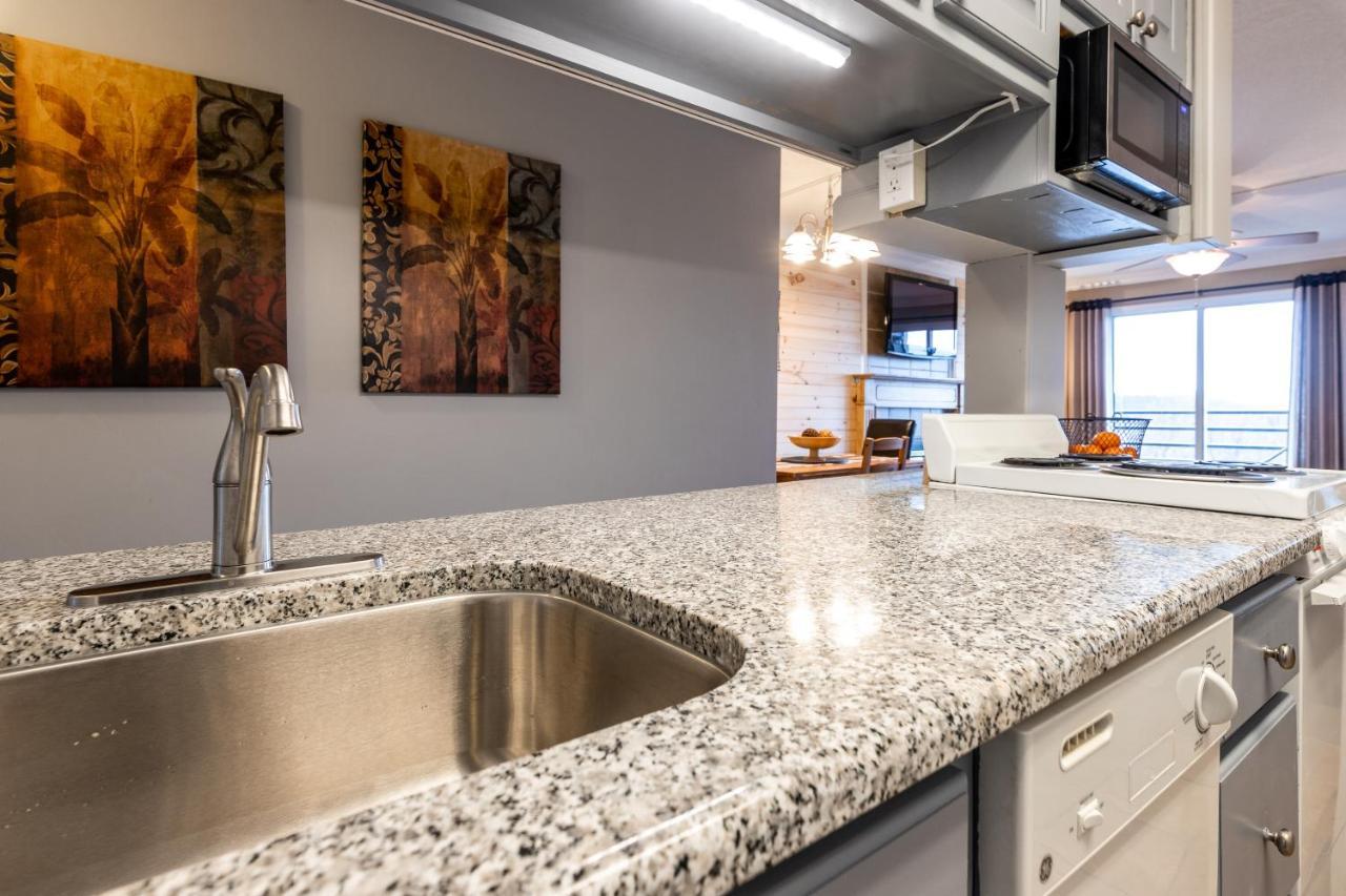 Sky High Views!!-Peak Mountaintop-Outdoor Pool-Close To Downtown-Private Balcony-Wifi-Cable Gatlinburg Extérieur photo