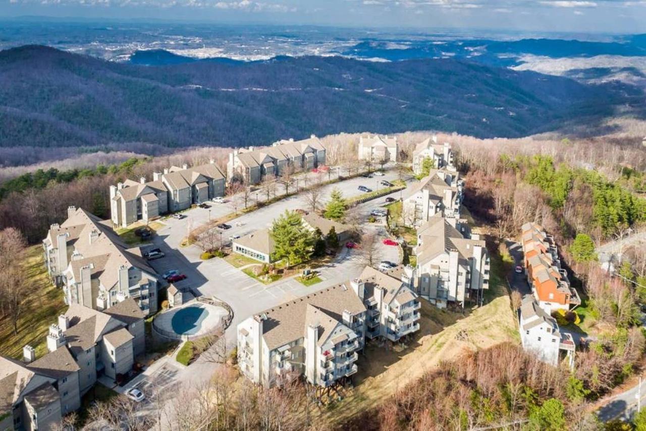 Appartement Sky High Views!!-Peak Mountaintop-Outdoor Pool-Close To Downtown-Private Balcony-Wifi-Cable à Gatlinburg Extérieur photo