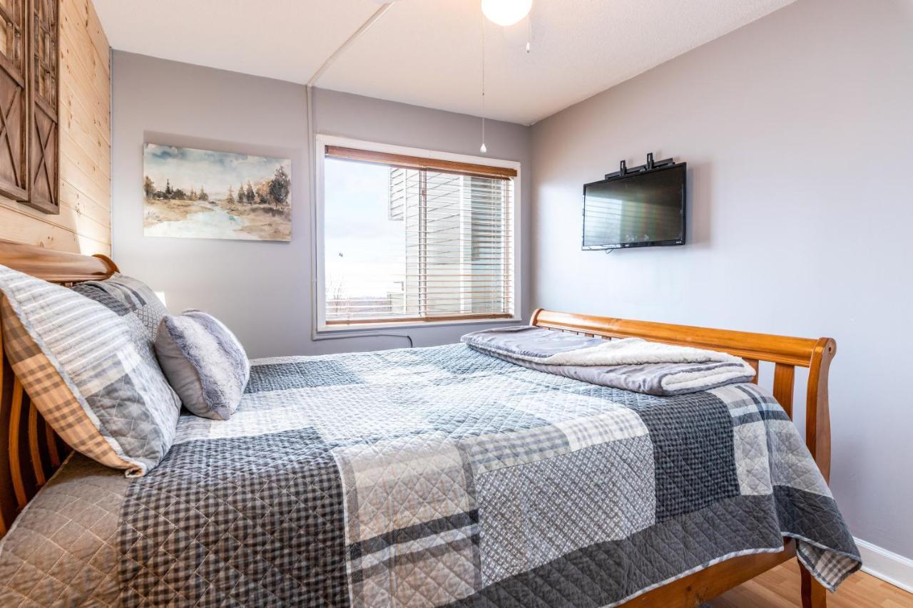 Sky High Views!!-Peak Mountaintop-Outdoor Pool-Close To Downtown-Private Balcony-Wifi-Cable Gatlinburg Extérieur photo