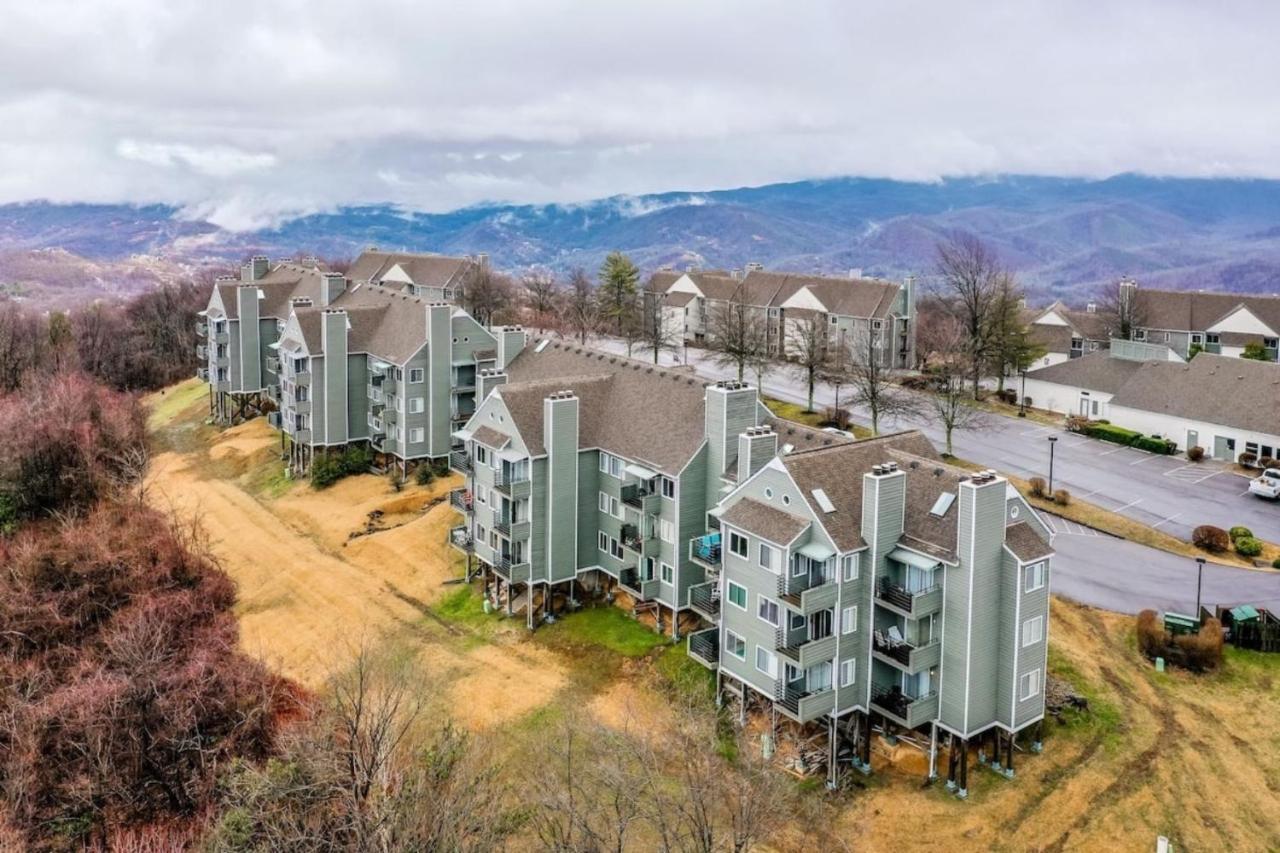 Appartement Sky High Views!!-Peak Mountaintop-Outdoor Pool-Close To Downtown-Private Balcony-Wifi-Cable à Gatlinburg Extérieur photo